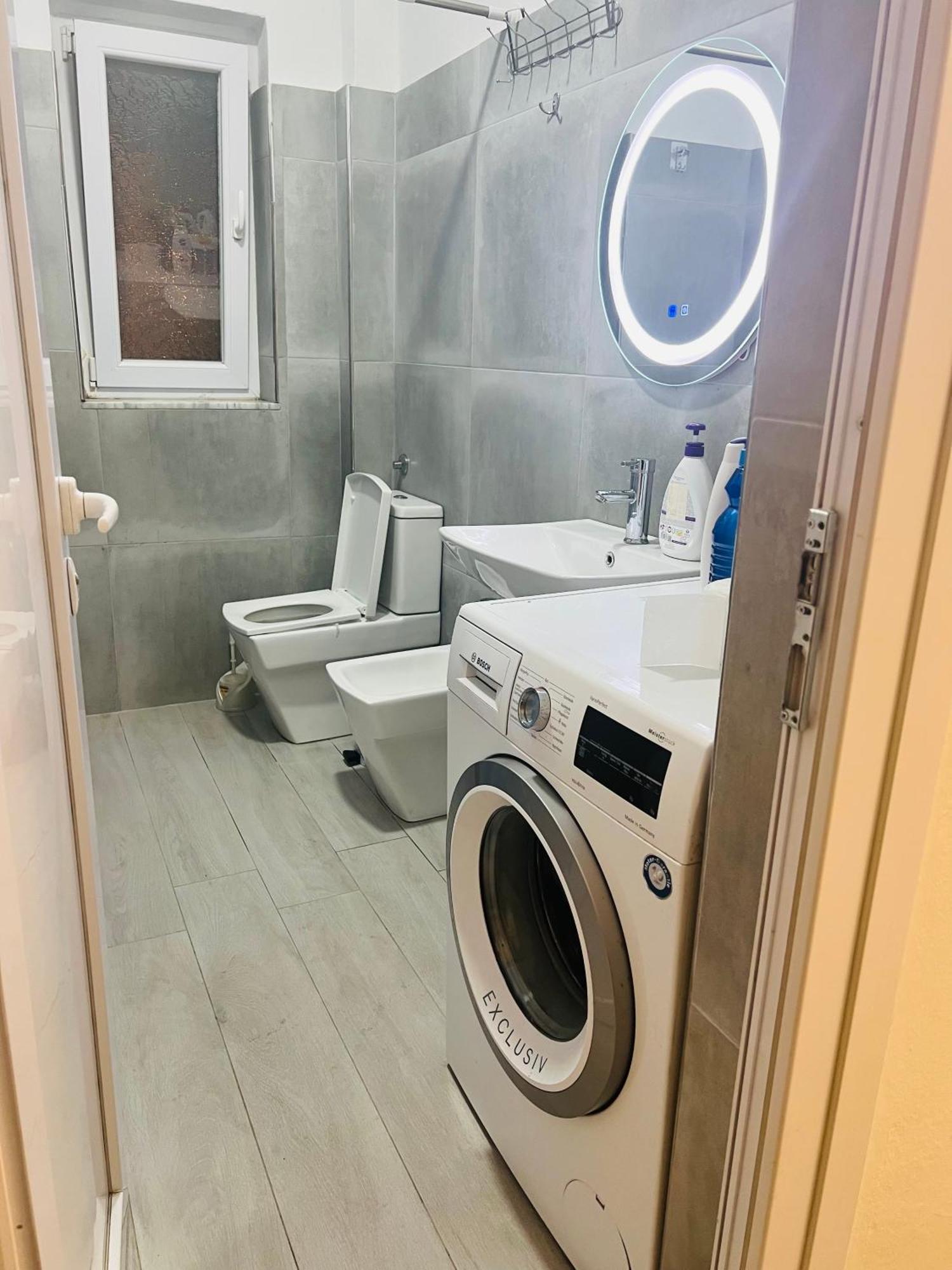 Apartment Senri *